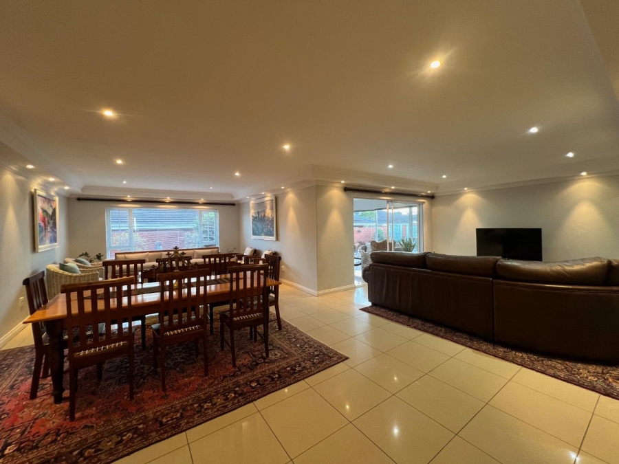 To Let 4 Bedroom Property for Rent in Walmer Eastern Cape